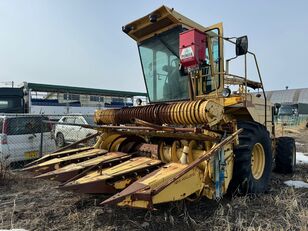 moissonneuse-batteuse New Holland 1900 Row Crop Forage Header