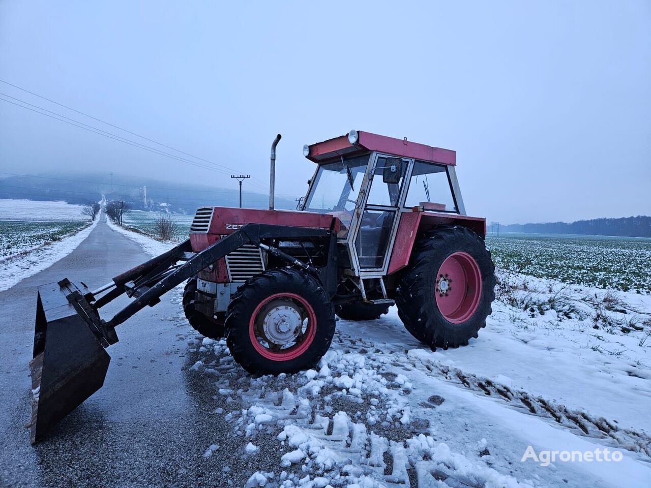 tracteur à roues Zetor 8045 Crystal with front loader
